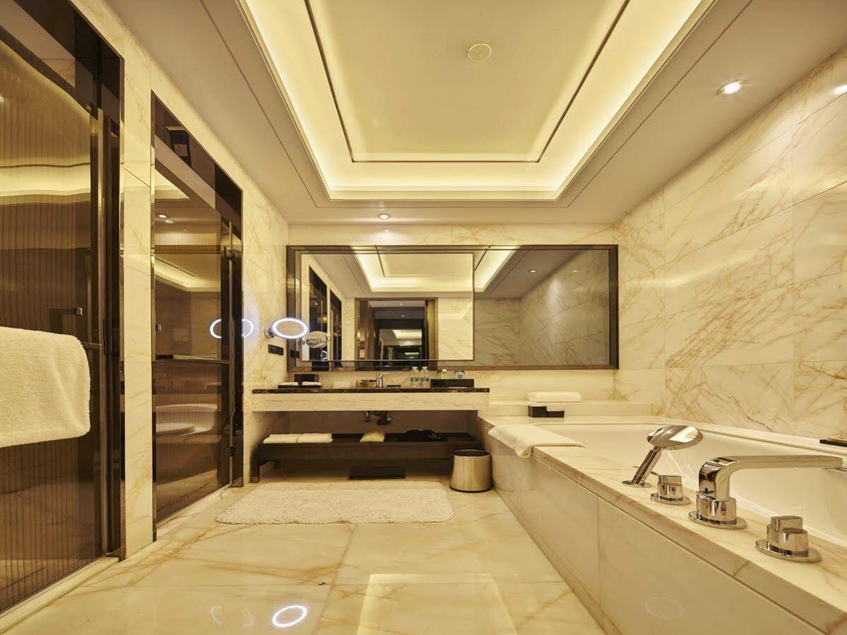 Wanda Realm Hotel Dongying Exteriör bild